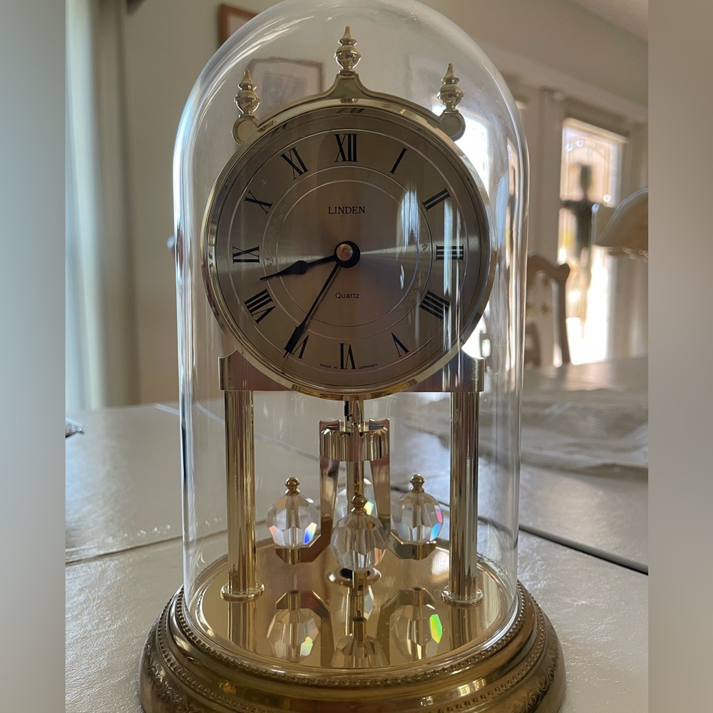 Linden Anniversary Clock